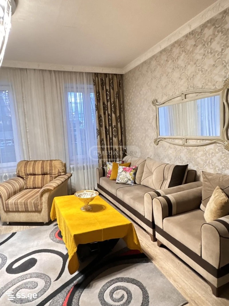 5-Room Apartment For Daily Rent In Batumi, Tengiz Makatsaria St, 9, 150 M² — 290 ₾ Per Day view 34