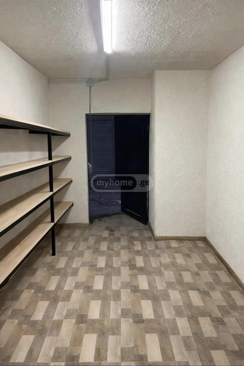 Commercial Property For Sale: 16.2 M² In Batumi, Zurab Gorgiladze St, 98 – $50,000 view 4