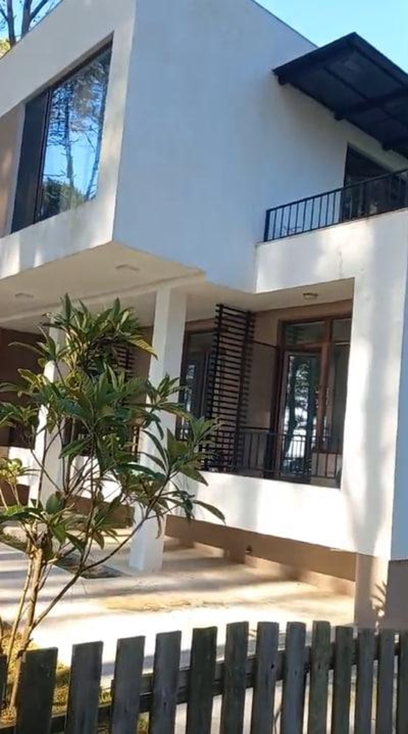 Продажа 5-Room House в In Ureki, Михаила Чануквадзе, 1 view 37