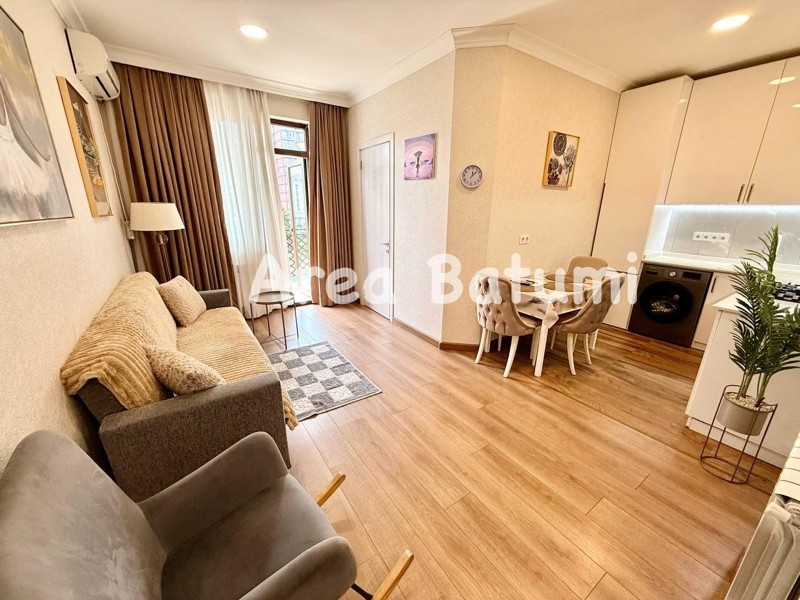 2-Room Apartment For Rent In Batumi, Zakaria Paliashvili St, 14 view 7