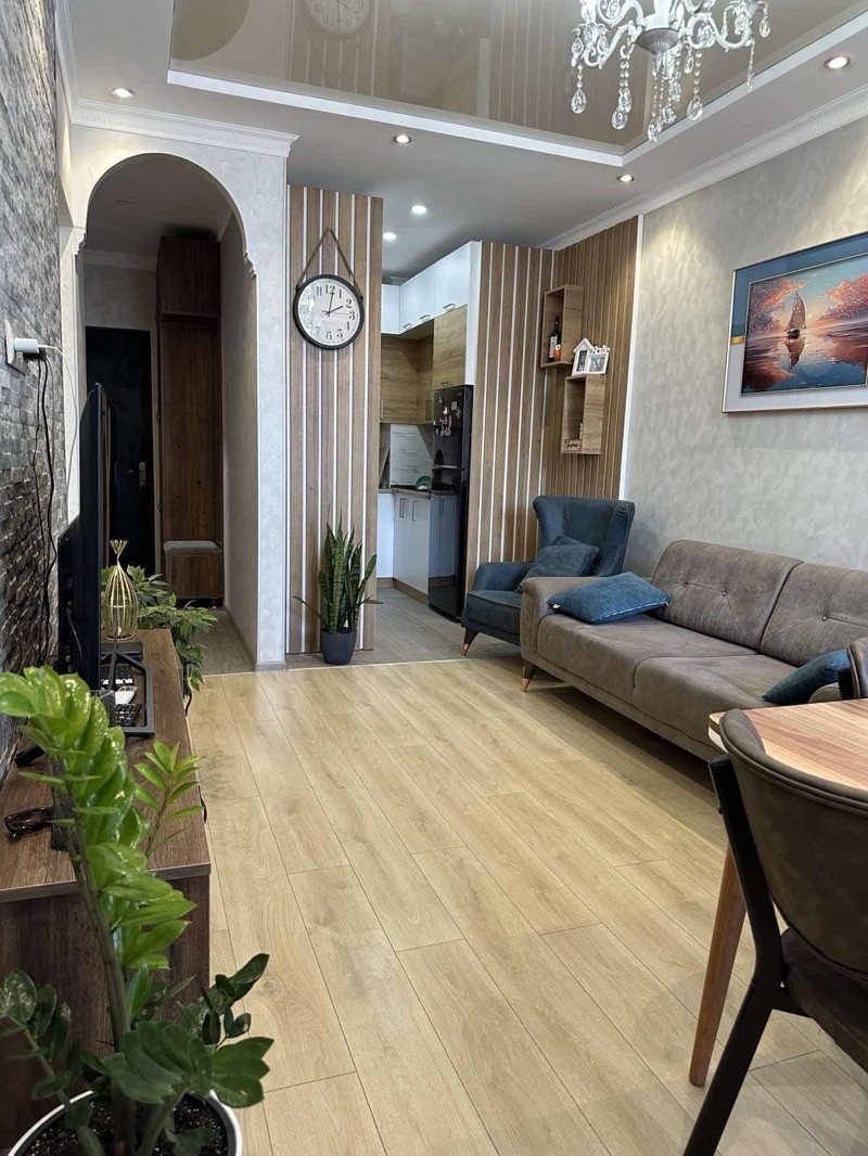 3-Room Apartment For Daily Rent In Batumi, DS Chavchavadze 2, 67 M² — 160 ₾ Per Day view 7
