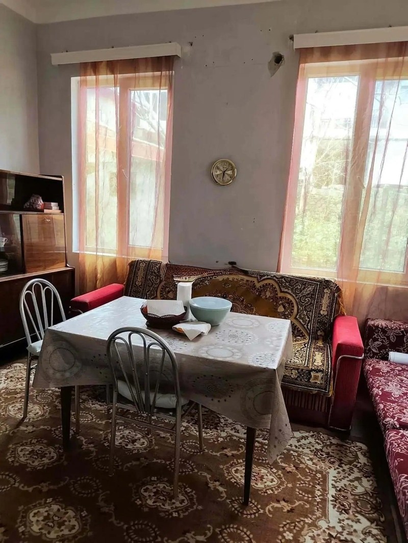 4-Room House For Rent In Batumi, Parnavaz Mepe St, 10 view 17