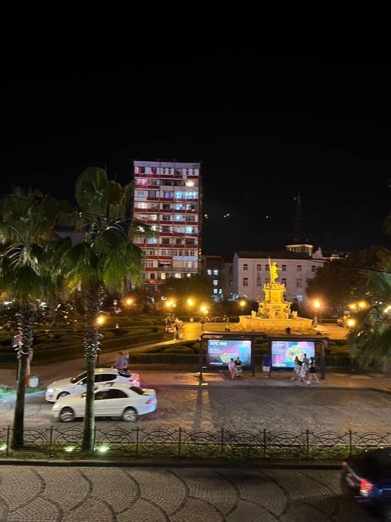 3-Room Apartment For Daily Rent In Batumi, Shota Rustaveli St, 10, 70 M² — 180 ₾ Per Day view 12