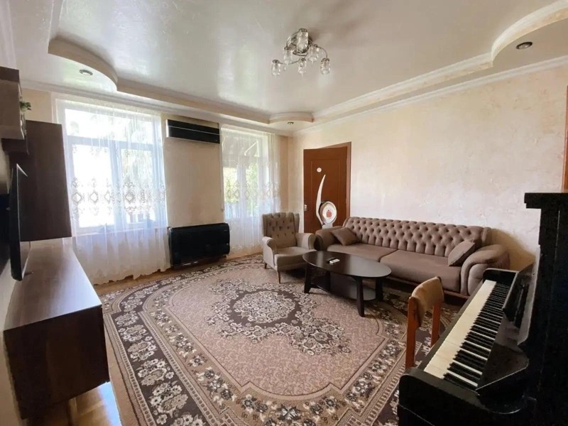 4-Room Apartment For Daily Rent In Batumi, Shota Rustaveli St, 11, 100 M² — 280 ₾ Per Day view 17