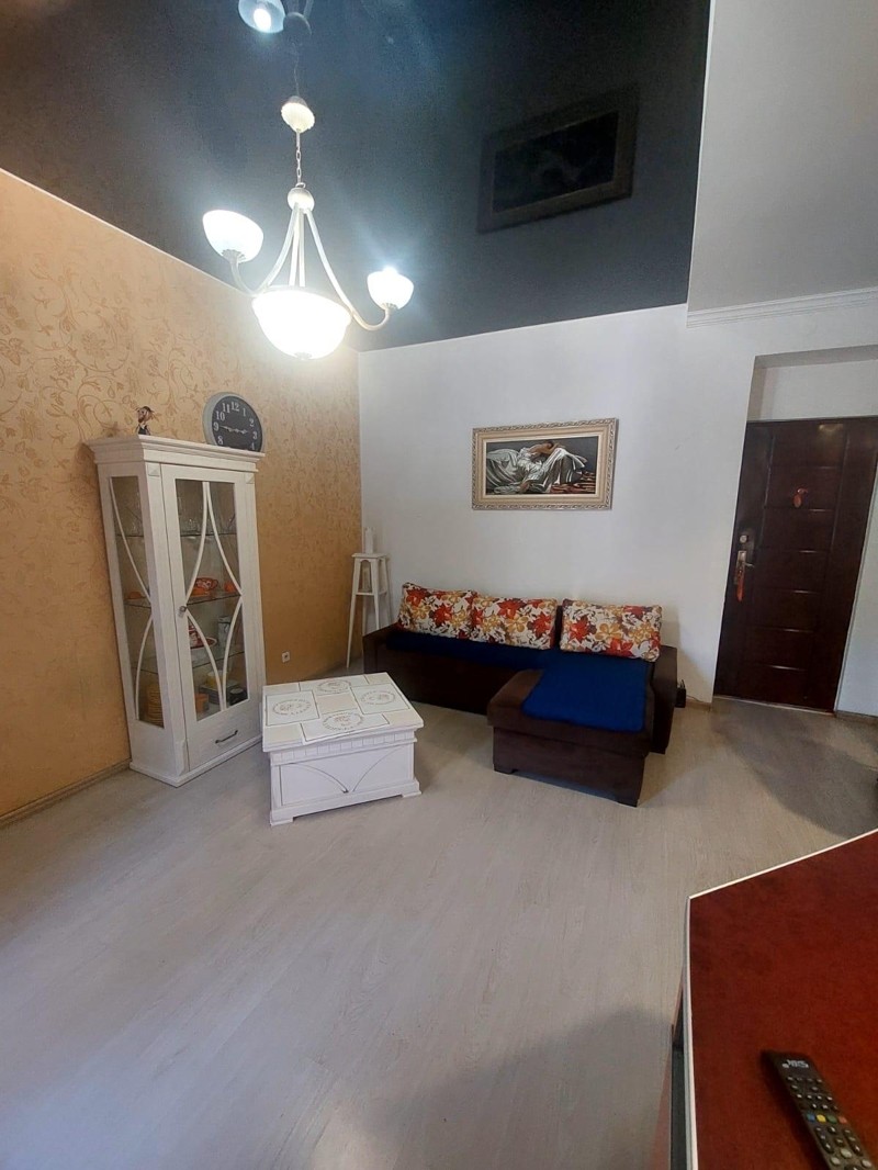 2-Room Apartment For Daily Rent In Batumi, Shota Rustaveli St, 11, 50 M² — 200 ₾ Per Day view 6