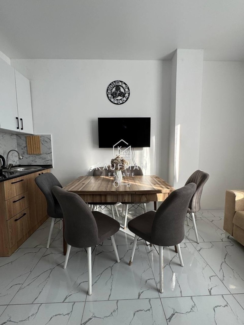 2-Room Apartment For Rent In Batumi, Fridon Khalvashi Ave, 89 view 8