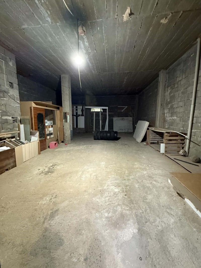 Commercial Property For Rent: 100 M² In Batumi, Ketevan Tsamebuli St, 80 – 1 200 ₾ view 2