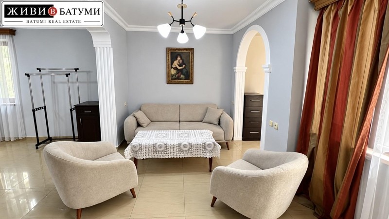 2-Room Apartment For Rent In Batumi, Zviad Gamsakhurdia St, 21 view 13