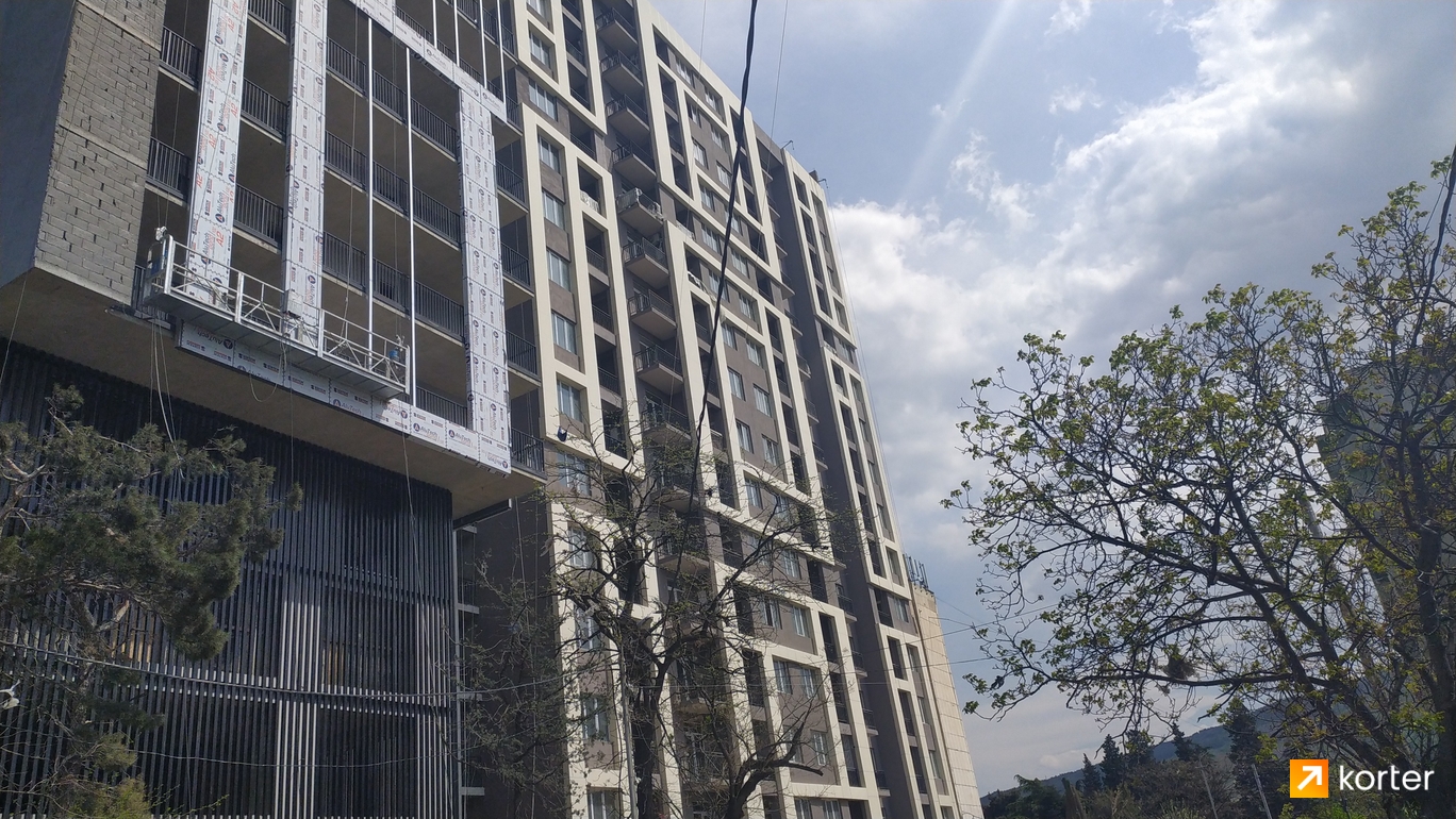 Construction progress Tbilisi Palace - Spot 3, April 2020