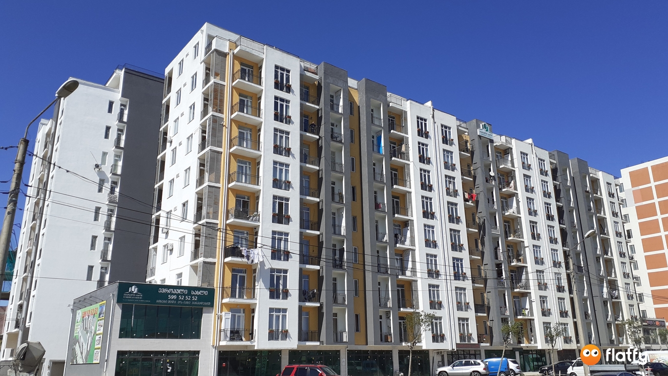 Construction progress European House - Spot 8, July 2019