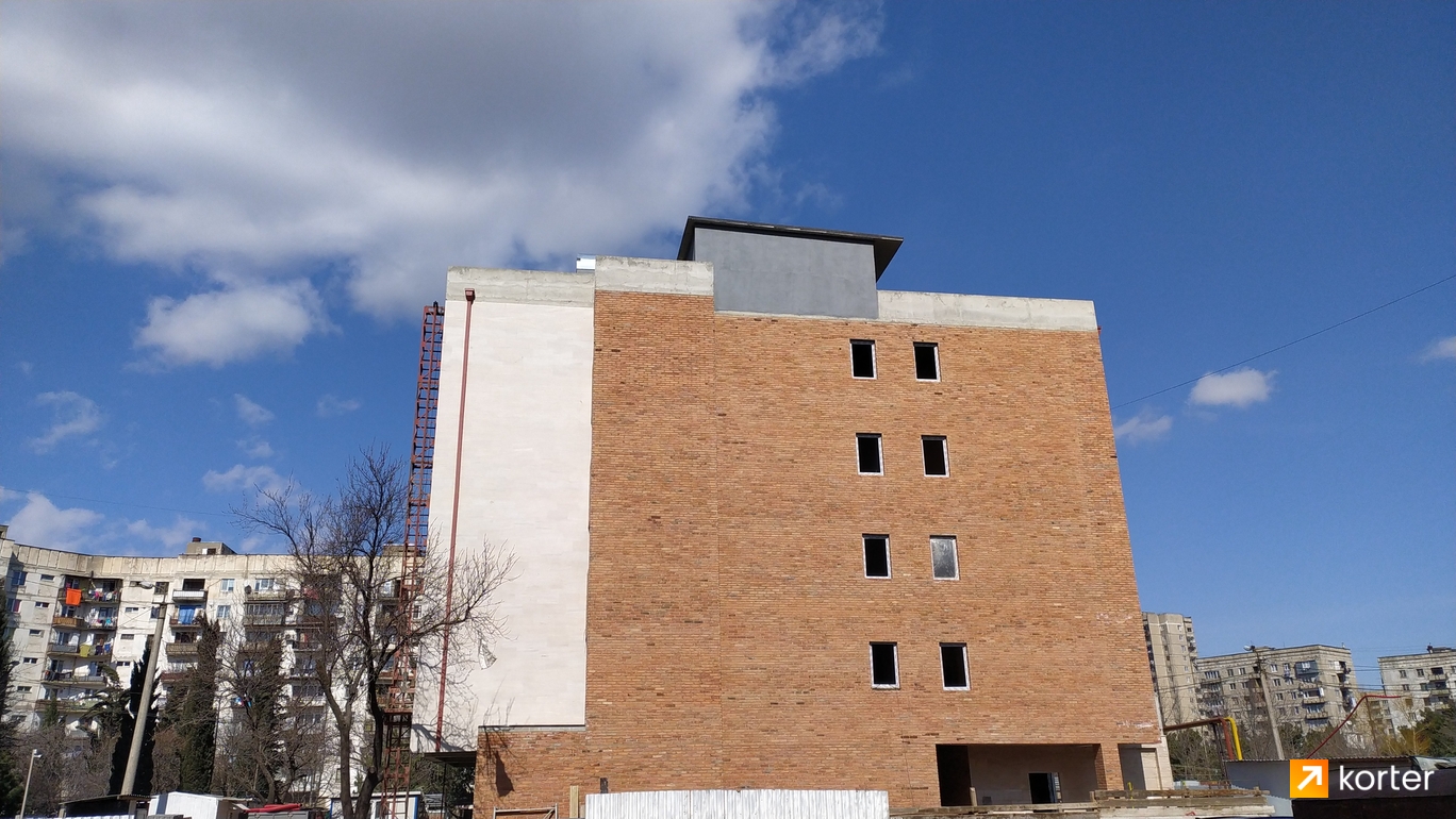 მშენებლობის პროცესი Ostati House - რაკურსი 1, March 2021