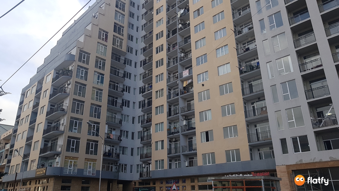 Construction progress Middle House - Spot 6, April 2019