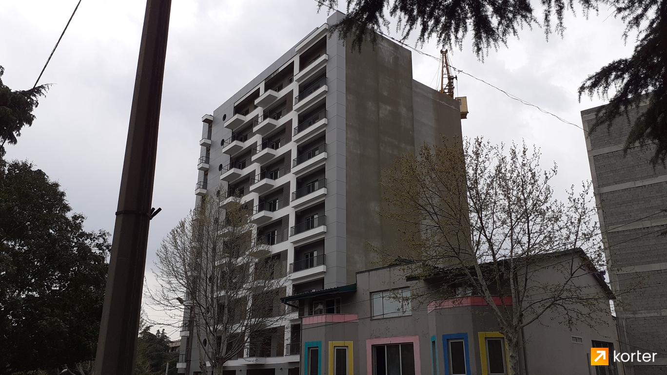 Construction progress Apex Dadiani - Spot 4, April 2021