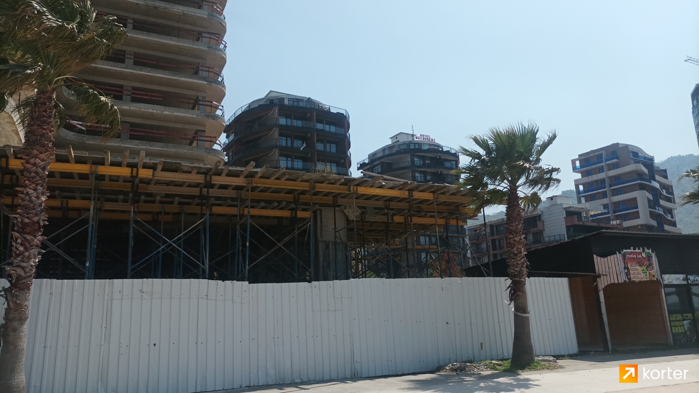 Construction progress Mgzavrebi Seaside - Spot 25, April 2022