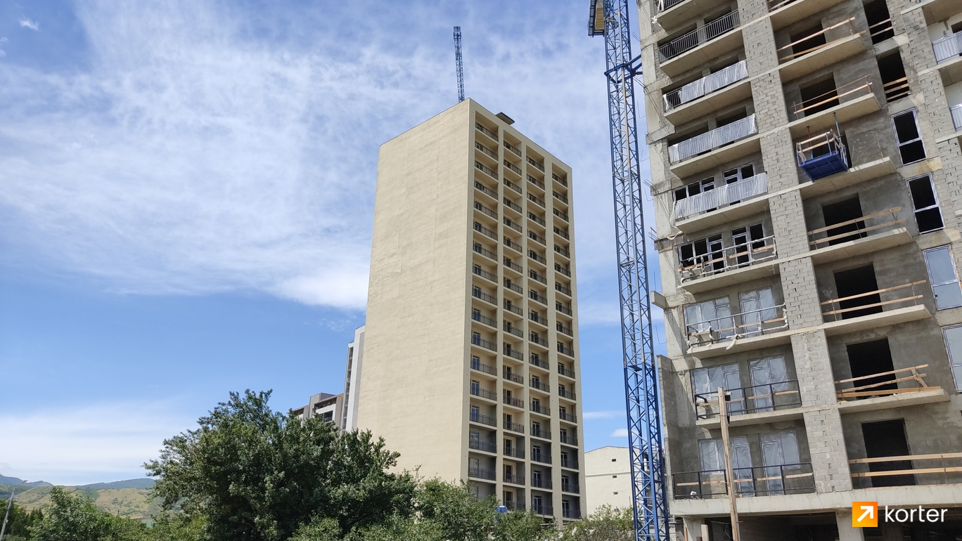 Construction progress MF1 Residential Tower - Spot 2, ივლისი 2022