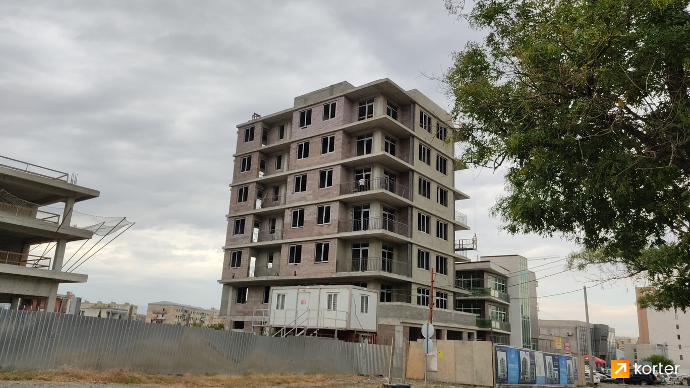 Construction progress House on Lomouri 21 - Spot 3, September 2022