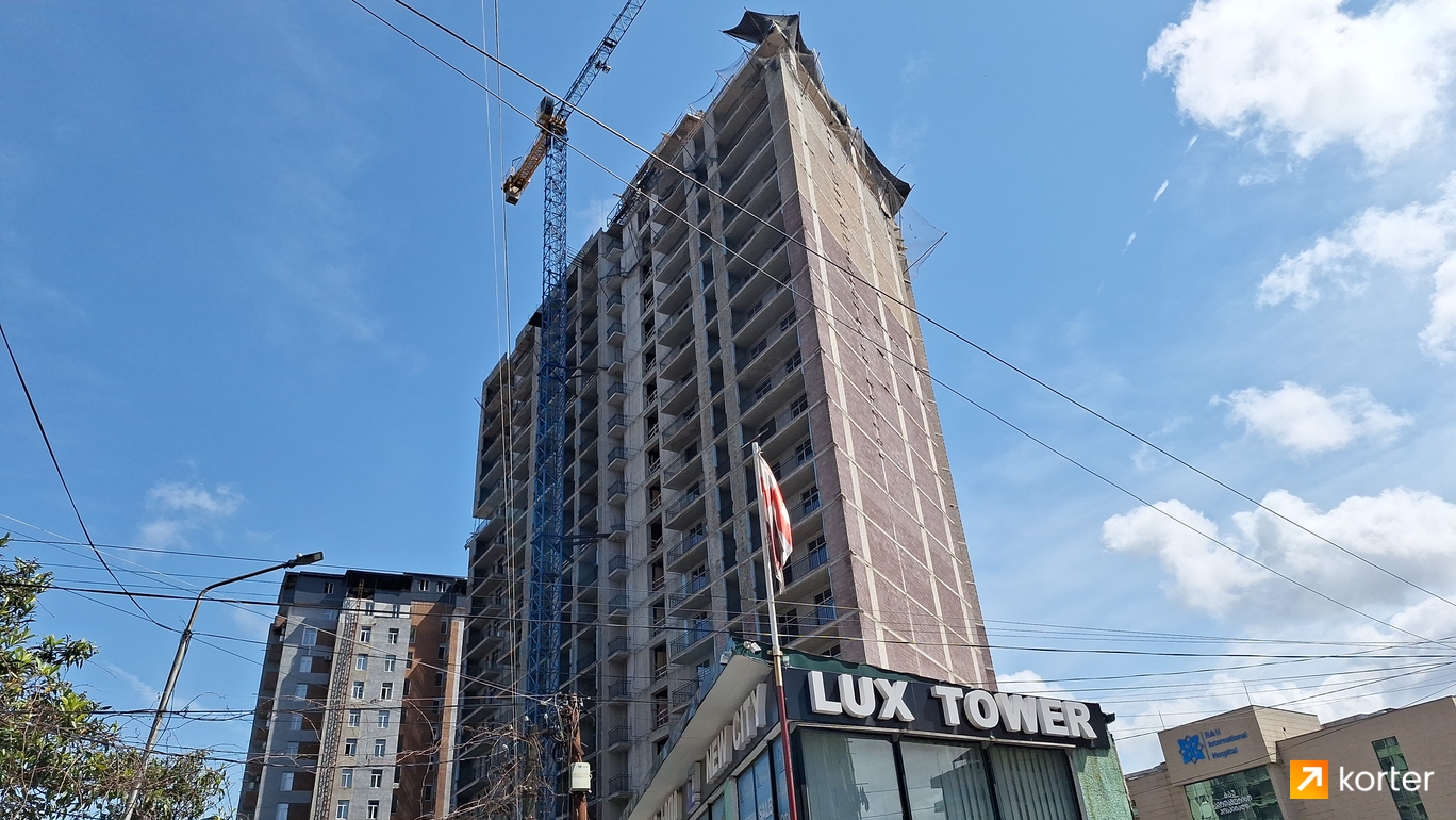 მშენებლობის პროცესი Lux Tower - რაკურსი 3, აპრილი 2024