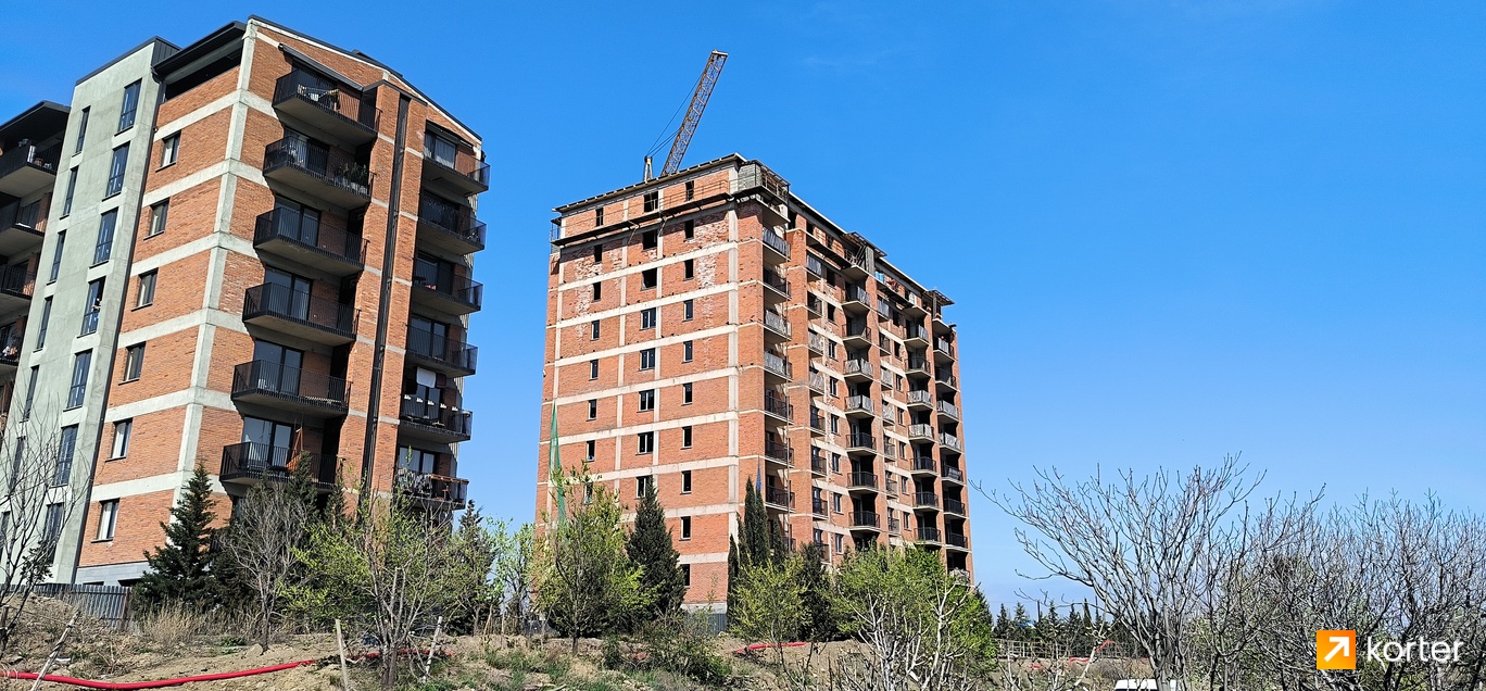 Construction progress House Uni - Spot 5, აპრილი 2024