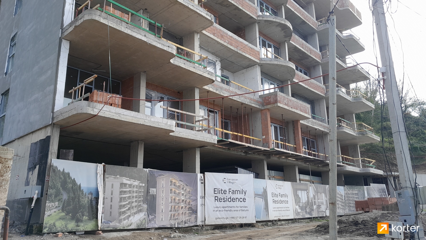 Construction progress Elite Family Residence - Spot 2, April 2024