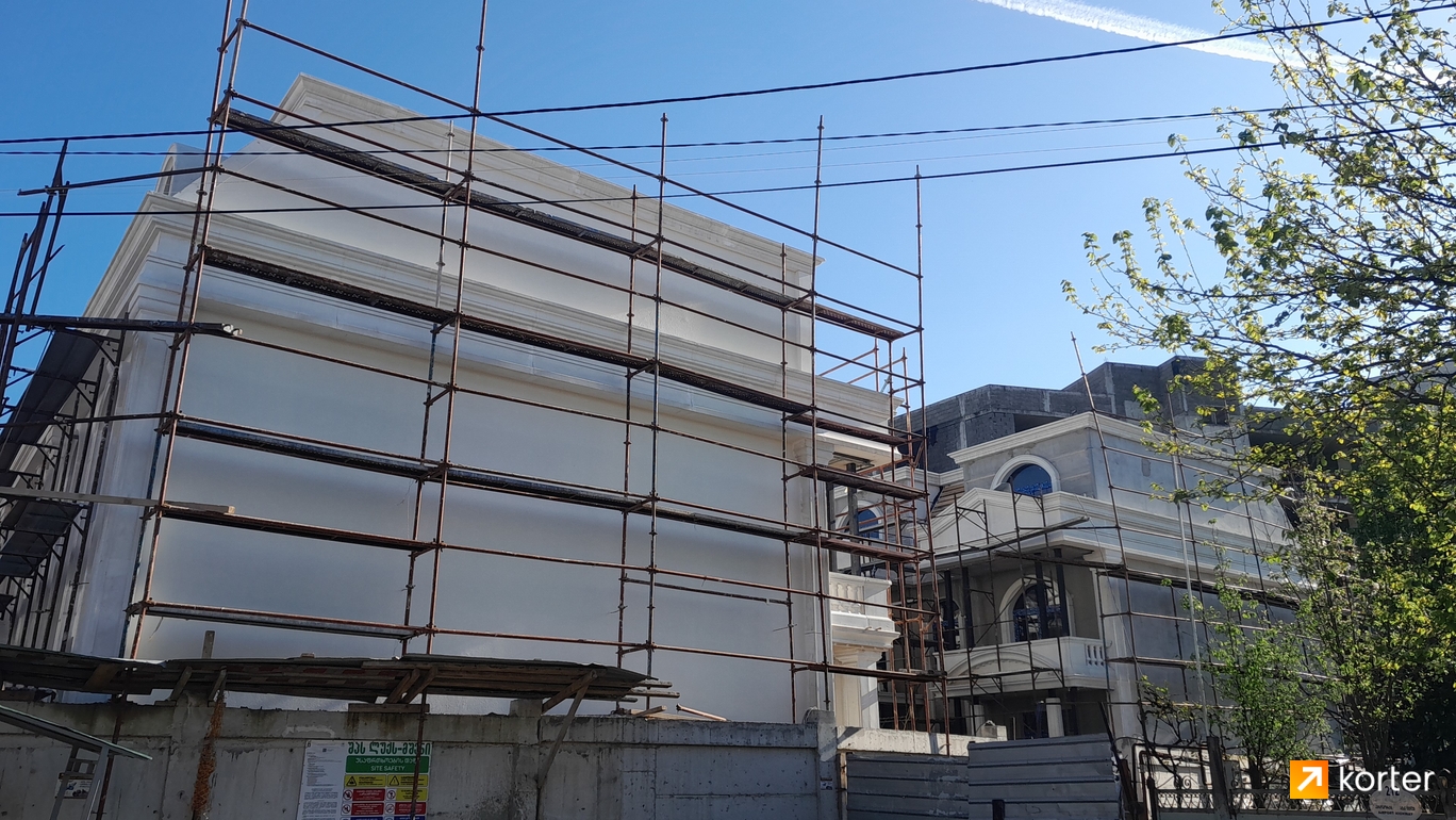 Construction progress Luxmsheni Batumi Villas - Spot 7, April 2024