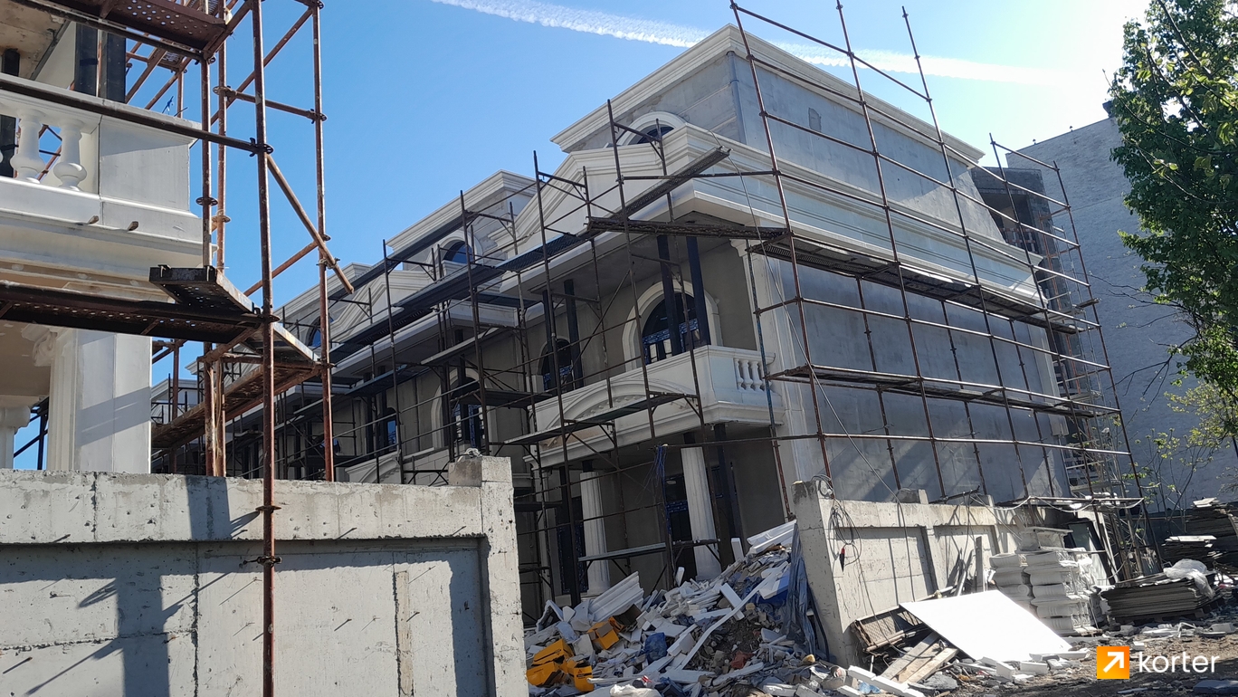 Construction progress Luxmsheni Batumi Villas - Spot 3, April 2024