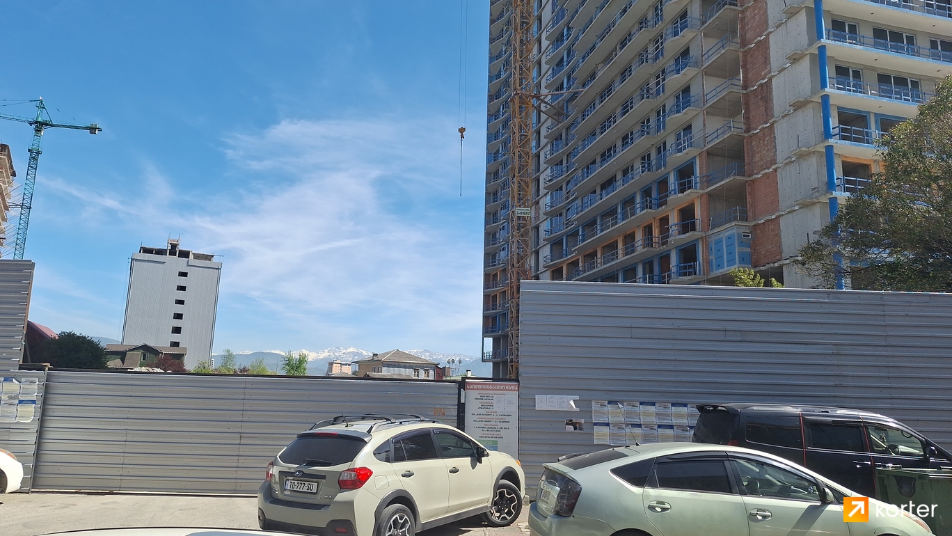 Construction progress Batumi Pearl - Spot 1, April 2024