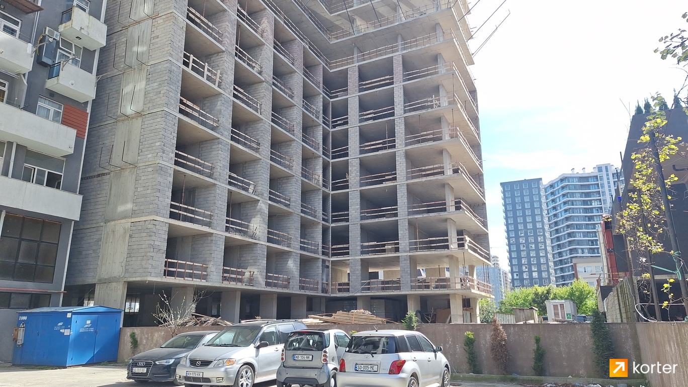 Construction progress Boulevard Residence - Spot 2, April 2024