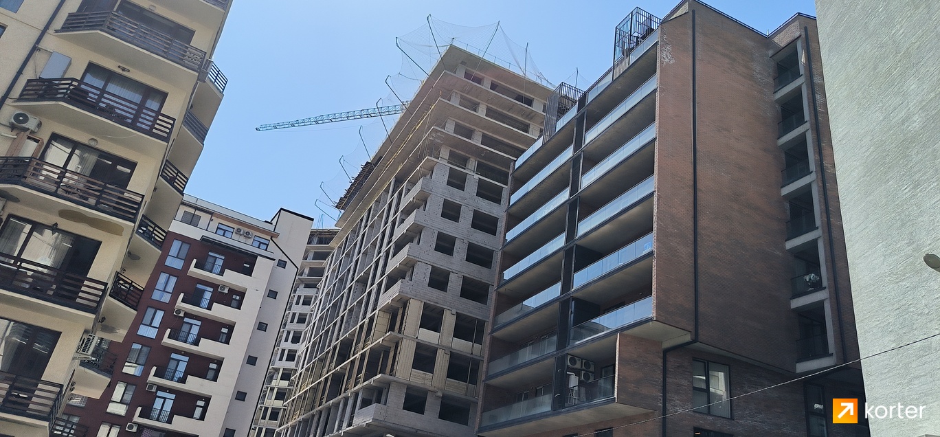 Construction progress Ecocity Krtsanisi - Spot 3, April 2024