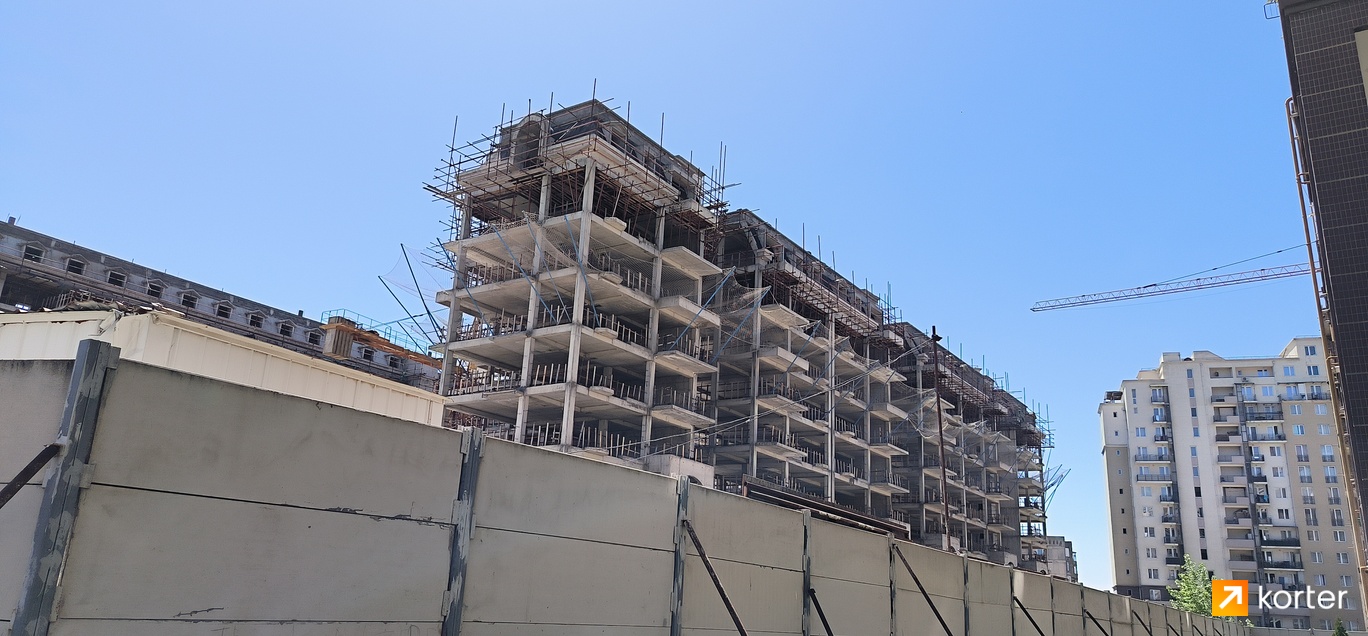 Construction progress Hualing Tbilisi Sea New City - Spot 11, April 2024