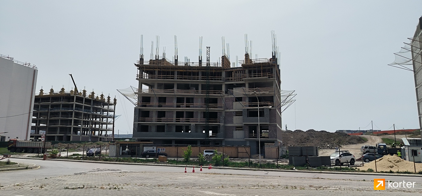 Construction progress Nix Development - Dighomi - Spot 1, апрель 2024
