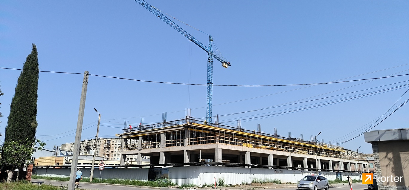Construction progress Rustaveli 17 - Spot 2, April 2024