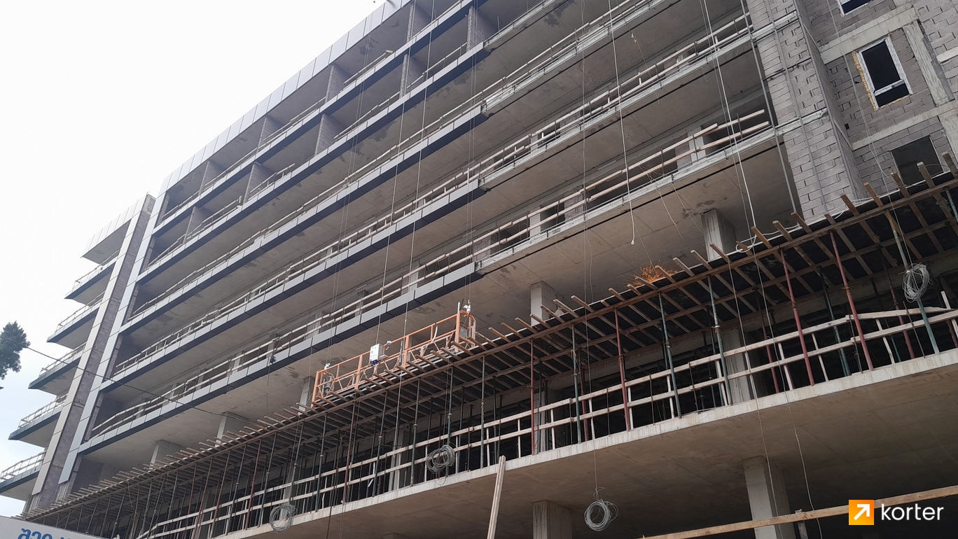 Construction progress Thalassa Group - Spot 8, April 2024