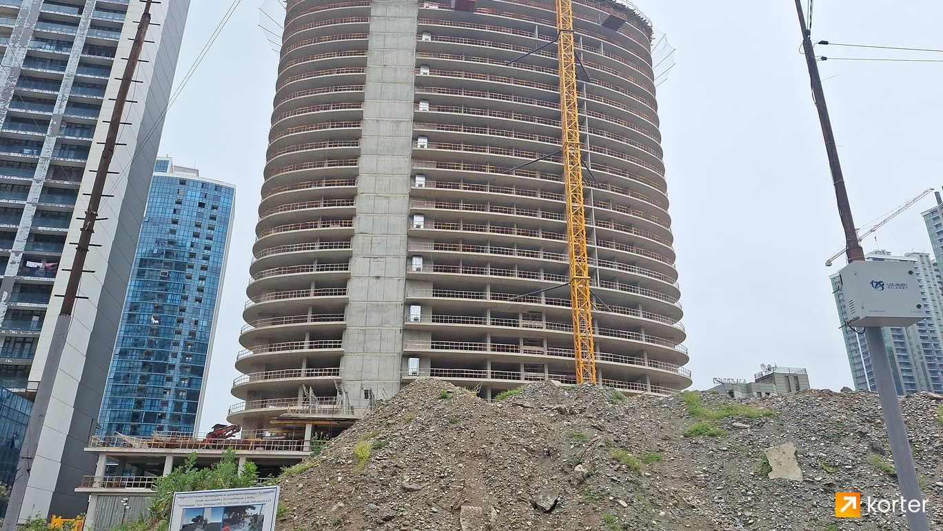 Construction progress Oval - Spot 3, April 2024