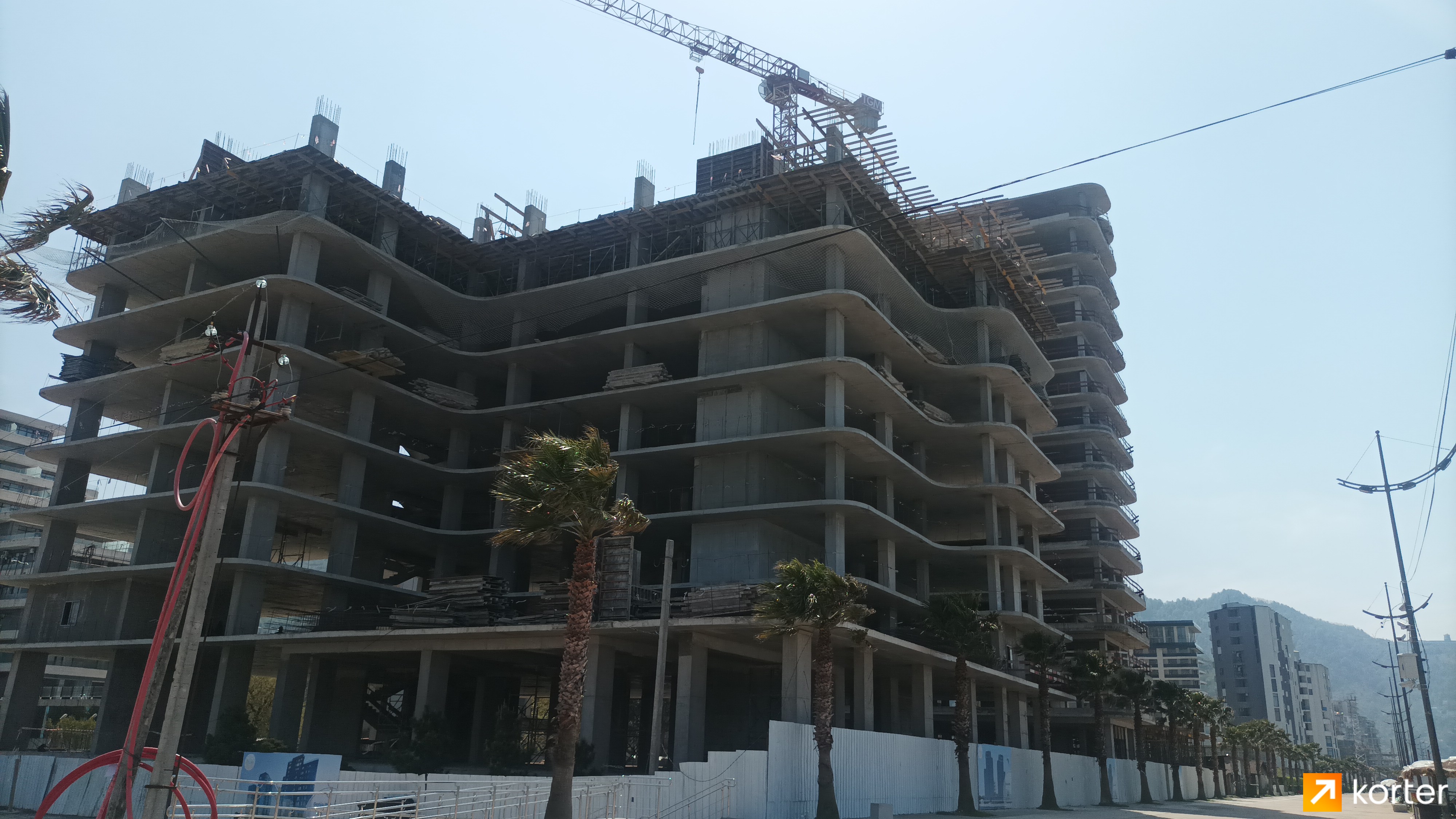 Construction progress Mgzavrebi Seaside - Angle 20, April 2022