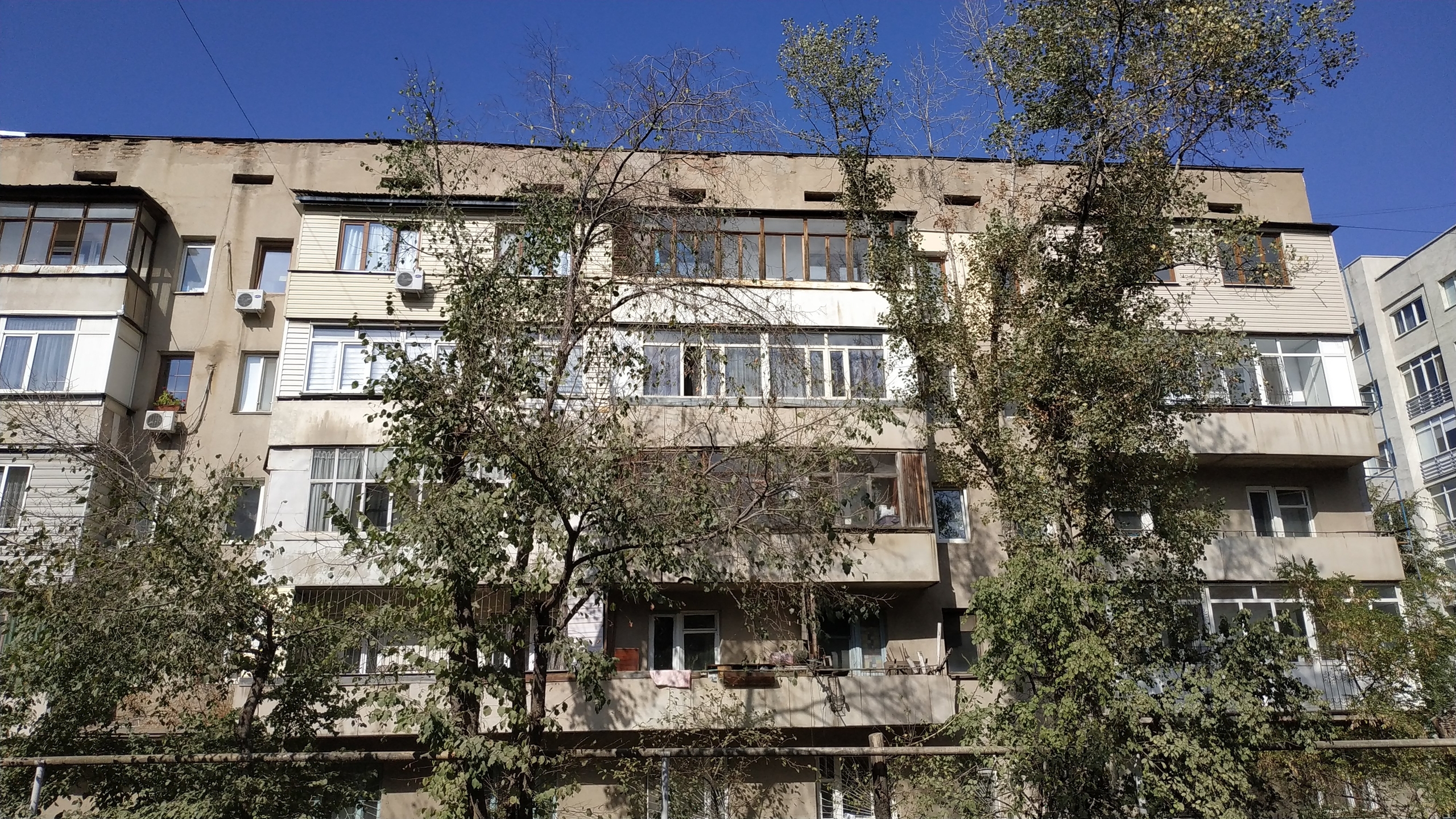ЖК на ул. Жарокова, 286 в Алматы
