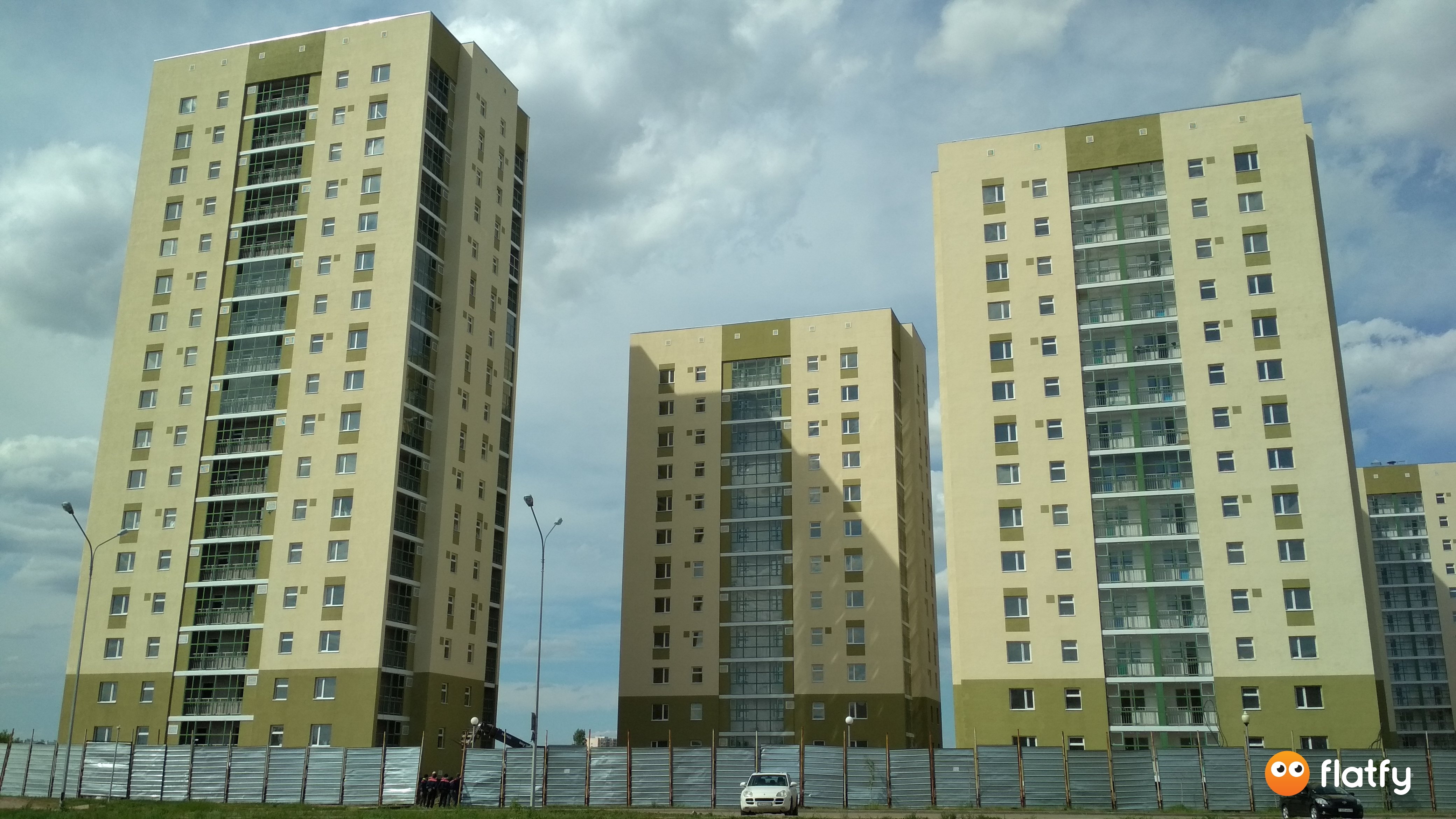 Ход строительства ЖК на Тлендиева - Ракурс 2, Май 2019