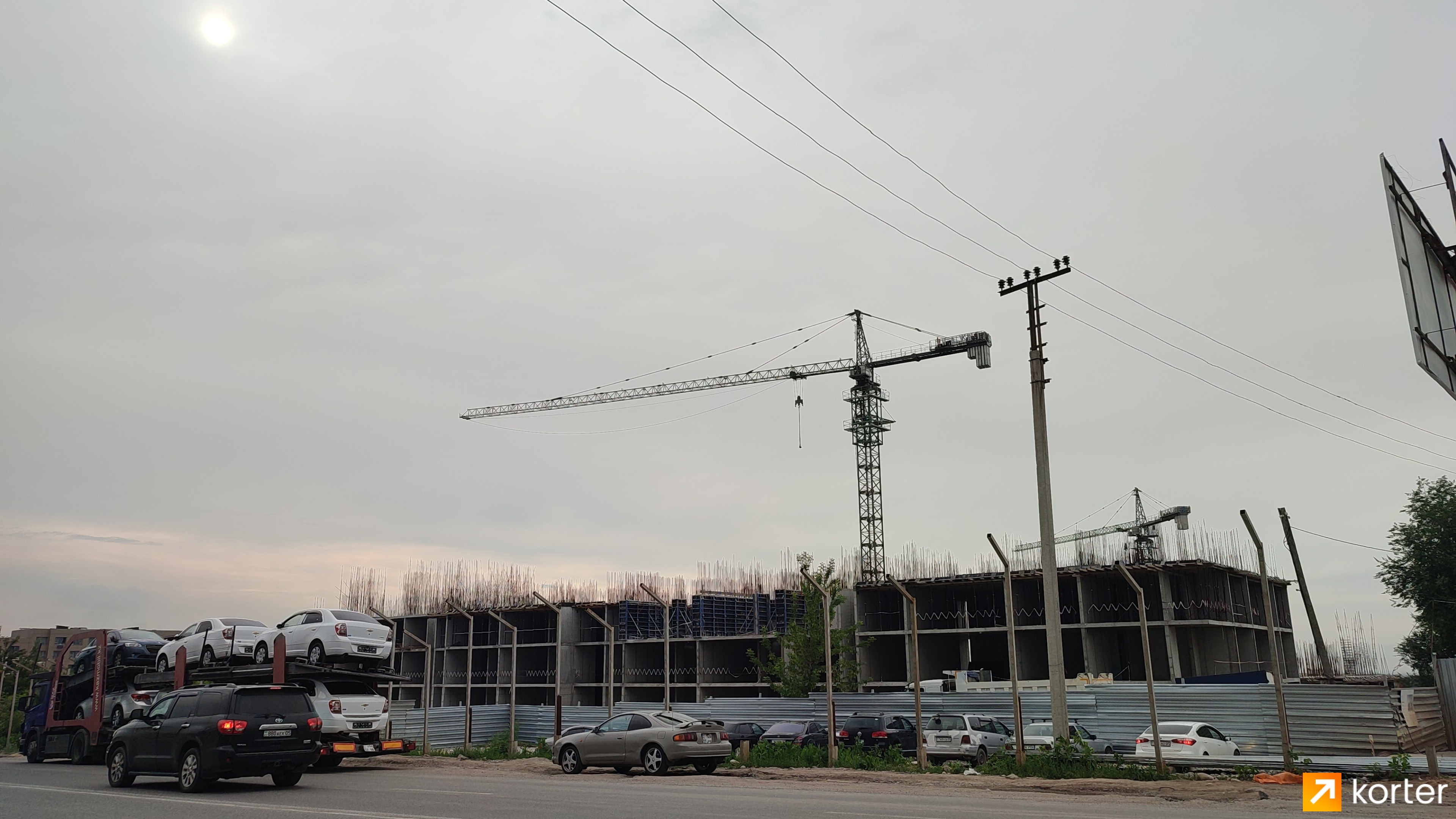 Ход строительства ЖК Hayat Apartments - Ракурс 2, Май 2022