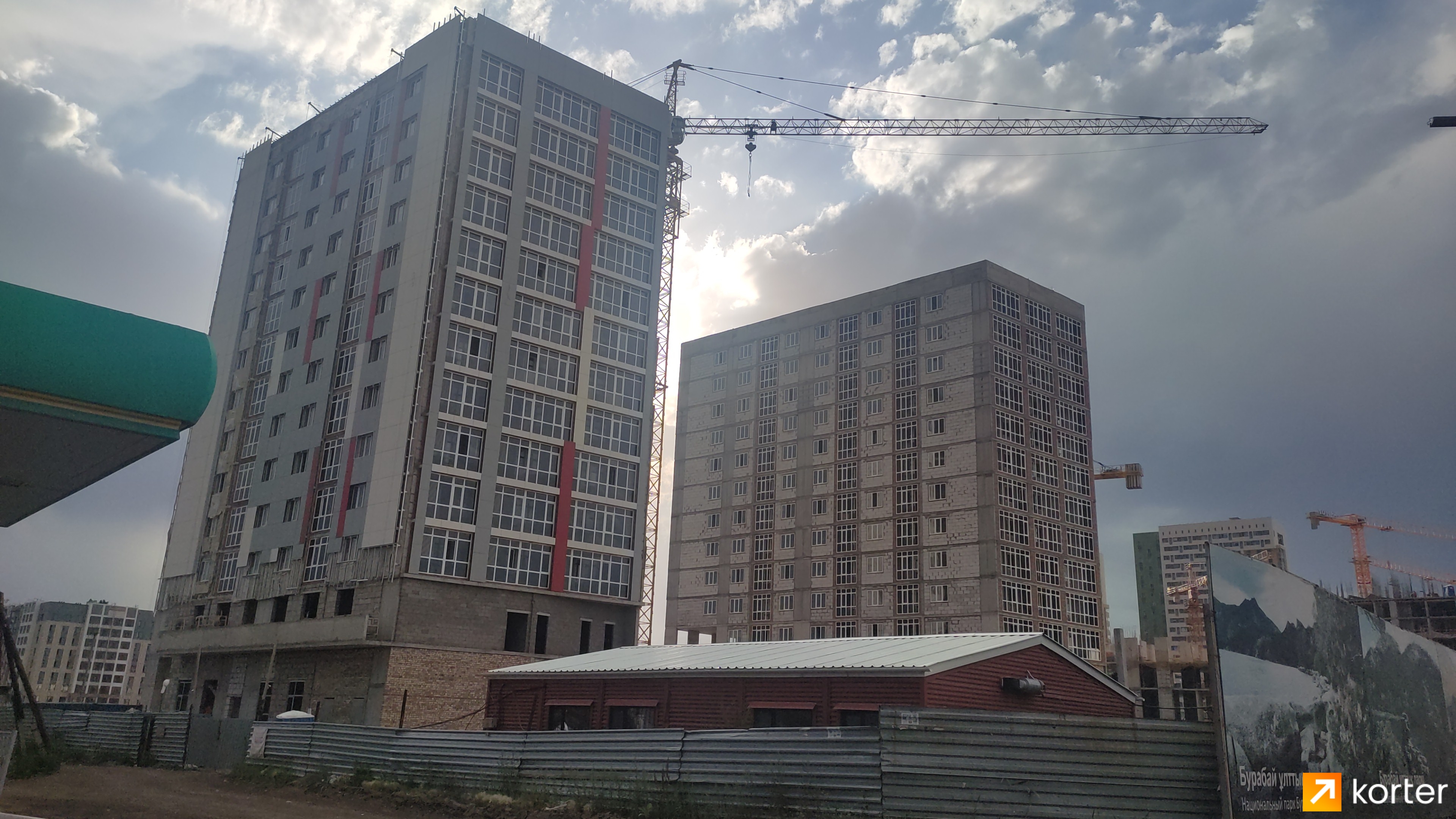 Ход строительства ЖК Алтын Булак - Ракурс 1, Июнь 2022