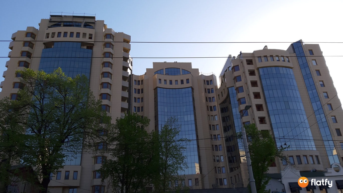 Stadiul construcției Complex Deluxe - Spot 2, апрель 2019