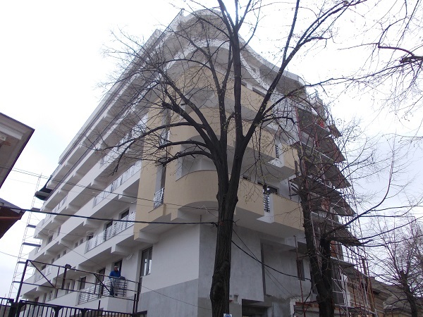 Carol Rezidential în București