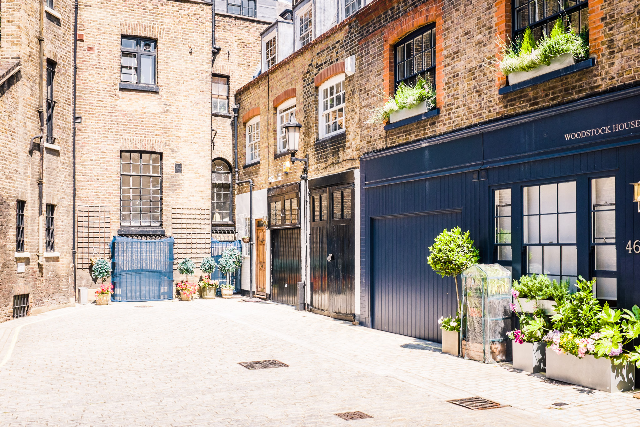 Beaumont Mews in London, image 1
