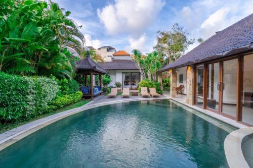  Villa Aveli Seminyak  1