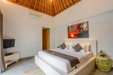 Bedroom 1 - King Size