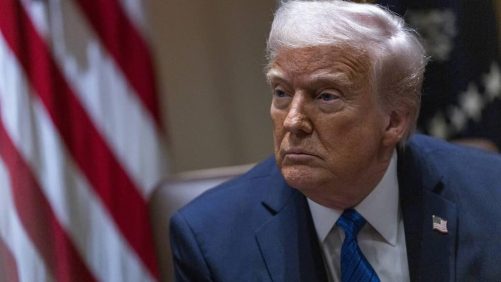 "Asalto contra el estado de derecho": el dilema de las grandes firmas de abogados contra Donald Trump