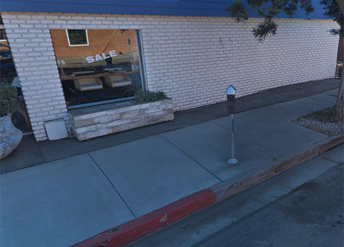 Santa Monica, 2408 Lincoln Boulevard, 90405 - Ocean Park - Potential Art / Mural Site | Beautify