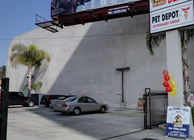 Los Angeles, 12401 Wilshire Boulevard, 90025 - West Los Angeles - Potential Art / Mural Site | Beautify