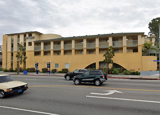 Santa Monica, 810 Ashland Avenue, 90405 - Sunset Park - Potential Art / Mural Site | Beautify