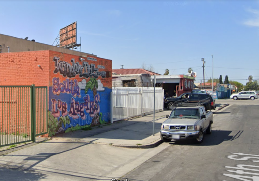 Los Angeles, 7400 South Western Avenue, 90047 - South Los Angeles - Potential Art / Mural Site | Beautify