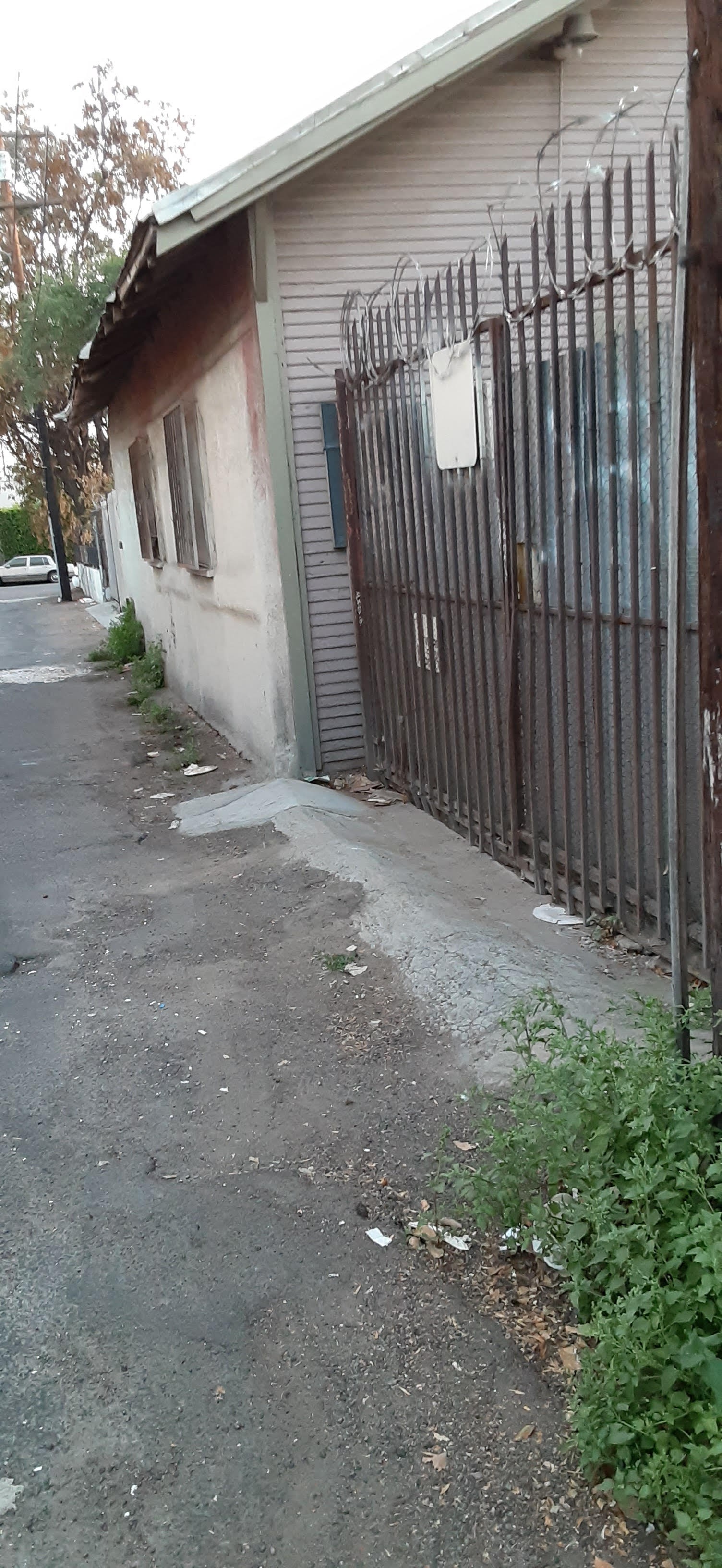 Los Angeles, 1042 South Alvarado Street, 90006 - Westlake - Potential Art / Mural Site | Beautify