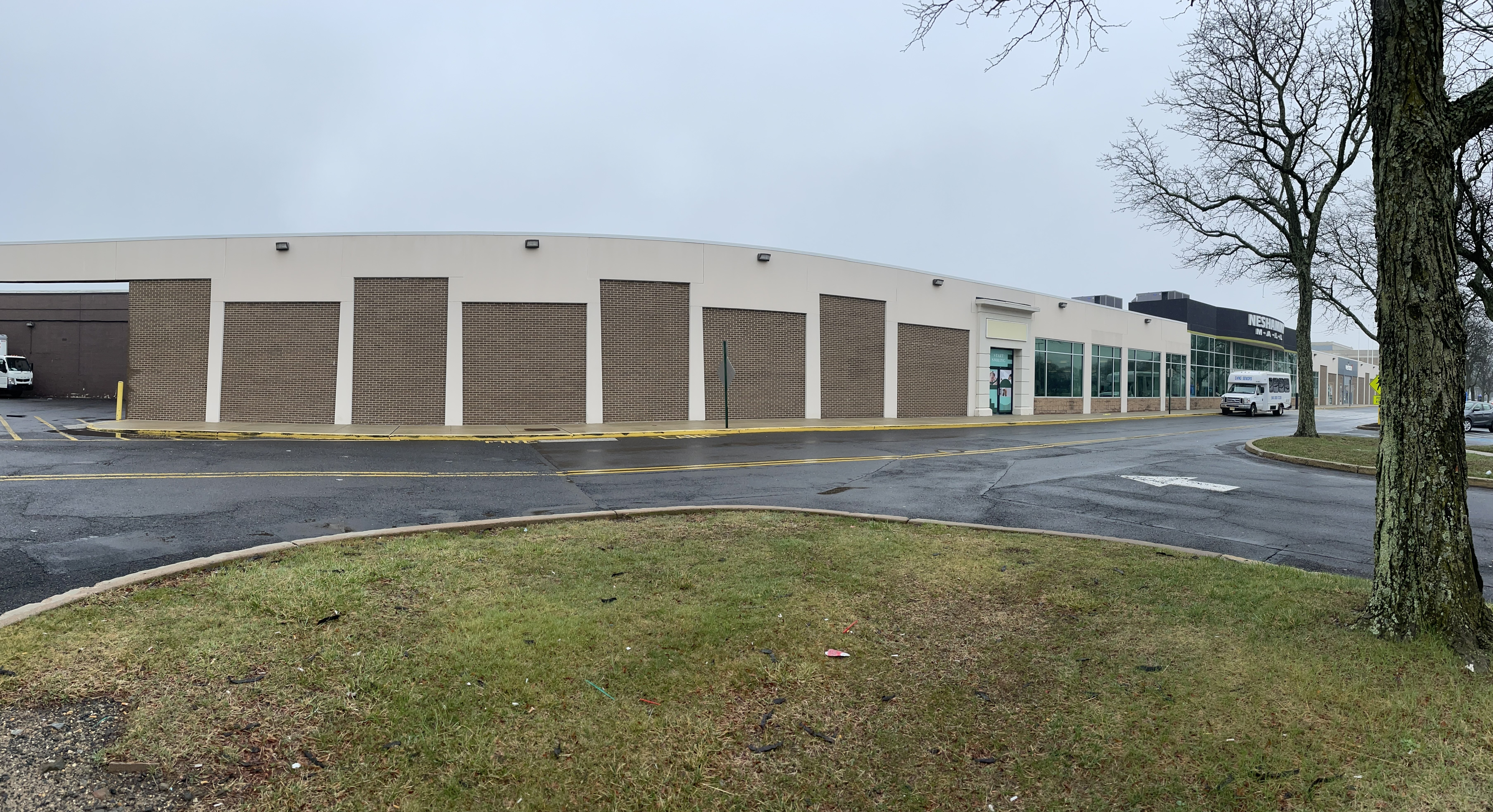 Bensalem, 8 Neshaminy Mall, 19020 - Bensalem - Potential Art / Mural Site | Beautify